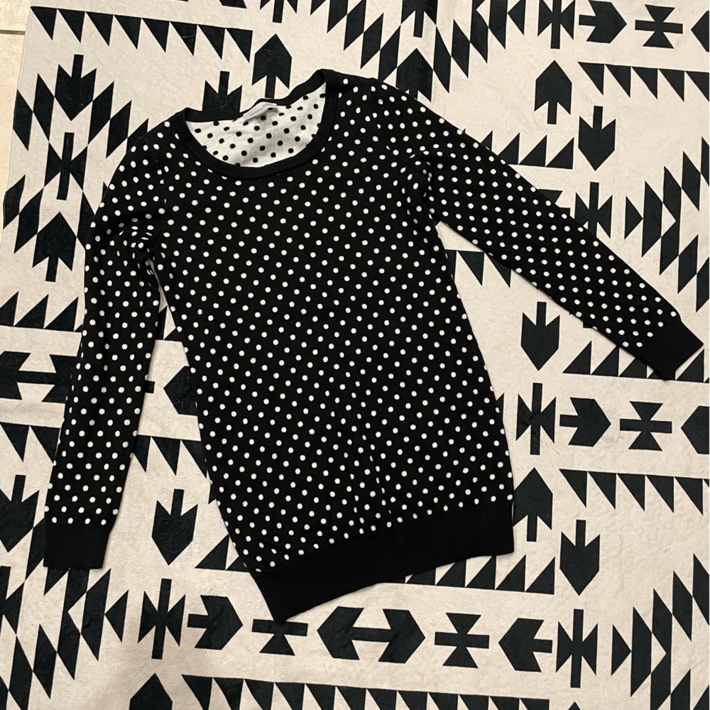 ✨Iike new!✨ Motherhood Maternity Crewneck sweater